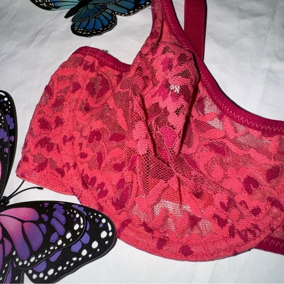 Beautiful Sheer Lace Crochet Bra Size 34D DKNY Wired - Picture 4 of 9